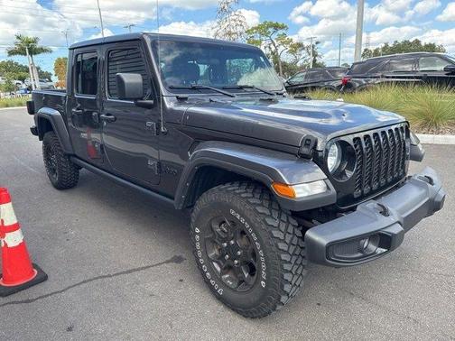 2023 Jeep Gladiator Sport