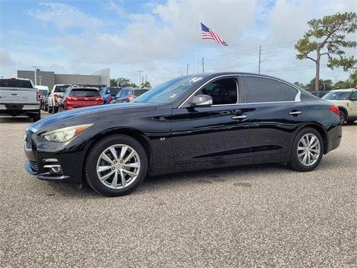 2014 INFINITI Q50 Base