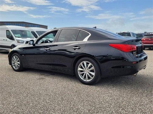 2014 INFINITI Q50 Base