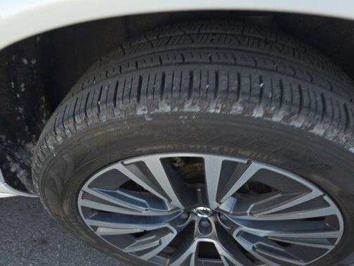 2020 Volvo XC90 T5 Momentum 7 Passenger