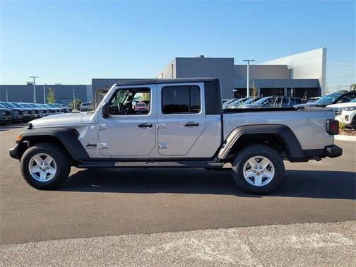 2020 Jeep Gladiator Sport