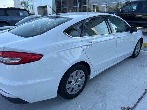2019 Ford Fusion S