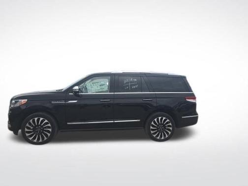 2022 Lincoln Navigator Black Label