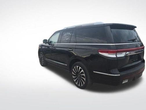 2022 Lincoln Navigator Black Label