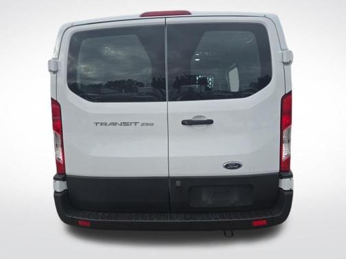 Oxford White 2025 Ford Transit-250 Base