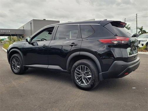 2021 Nissan Rogue S