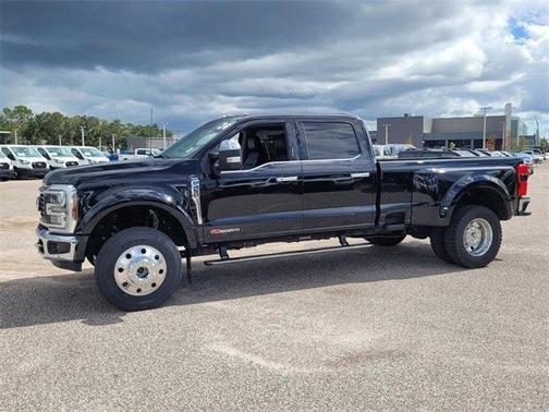 2024 Ford F-450 Lariat