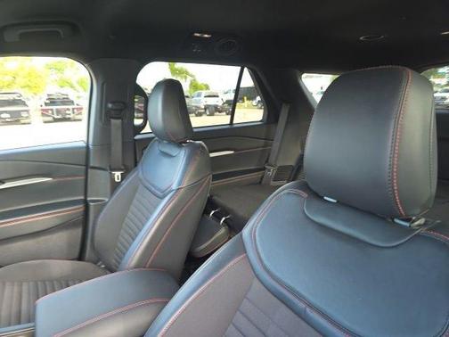 Star White 2026 Ford Explorer ST-Line