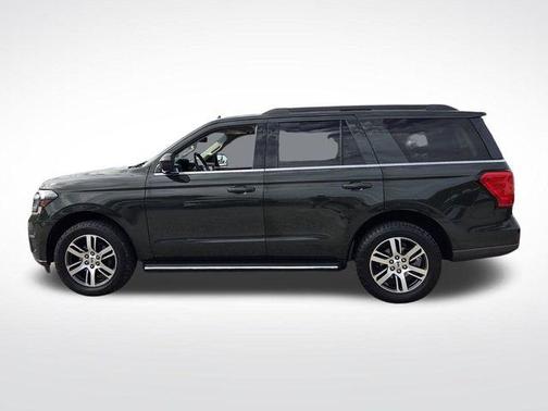 Green Metallic 2022 Ford Expedition XLT