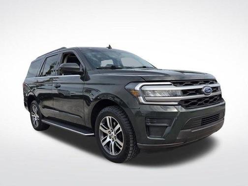 Green Metallic 2022 Ford Expedition XLT