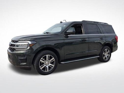 Green Metallic 2022 Ford Expedition XLT