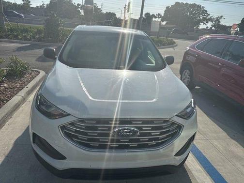 2020 Ford Edge SE