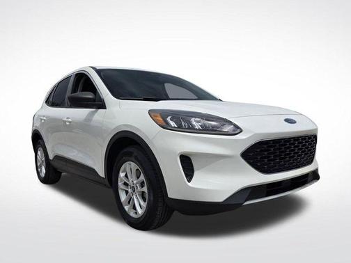 Star White 2022 Ford Escape SE