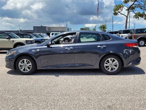 2017 Kia Optima LX