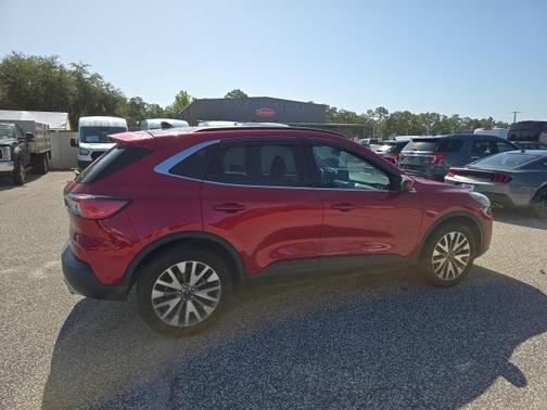 2021 Ford Escape Titanium