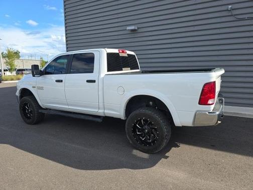 2017 RAM 1500 SLT