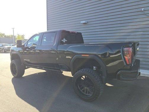 2024 GMC Sierra 2500 AT4