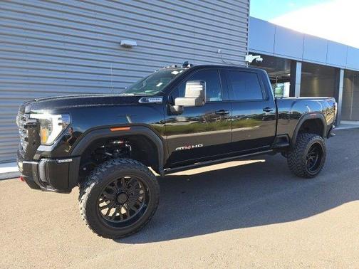 2024 GMC Sierra 2500 AT4