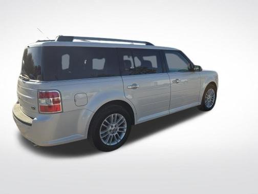 White Platinum Clearcoat Metallic 2015 Ford Flex SEL