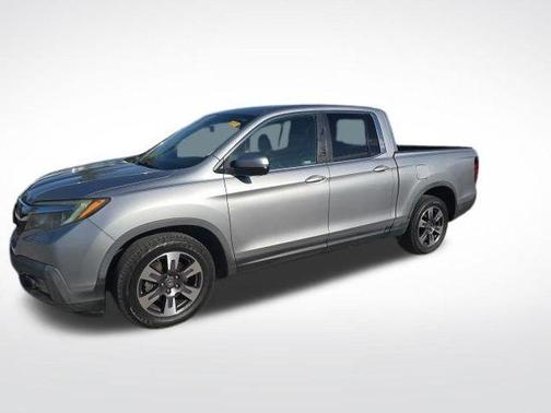 Lunar Silver Metallic 2018 Honda Ridgeline RTL-T