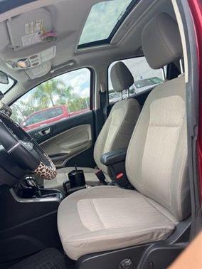 Ruby Red Metallic Tinted Clearcoat 2020 Ford EcoSport SE