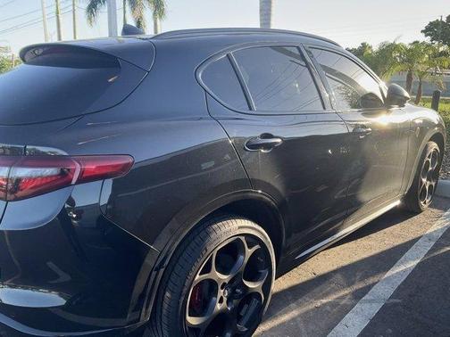2022 Alfa Romeo Stelvio Veloce
