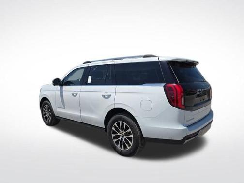 Oxford White 2025 Ford Expedition Platinum