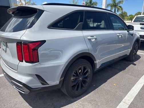 2022 Kia Sorento SX