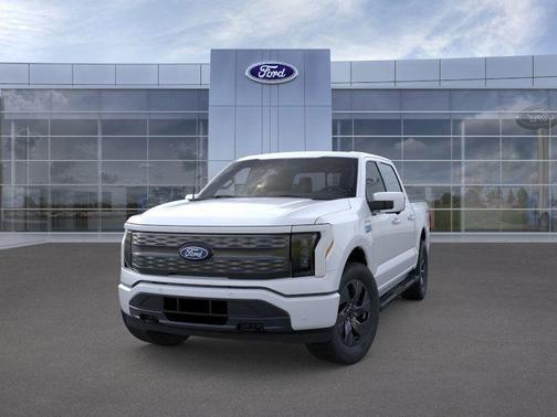 2025 Ford F-150 Lightning LARIAT
