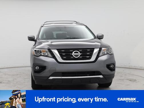 2017 Nissan Pathfinder SV