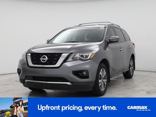 2017 Nissan Pathfinder SV