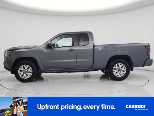 Gray 2022 Nissan Frontier SV