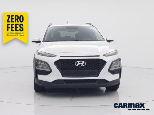 White 2018 Hyundai KONA SEL