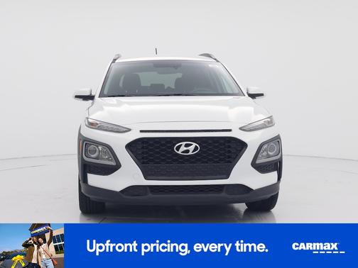 White 2018 Hyundai KONA SEL