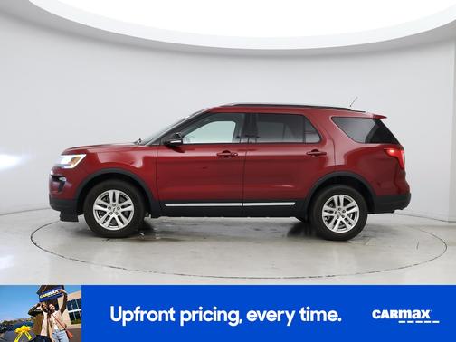 Red 2018 Ford Explorer XLT