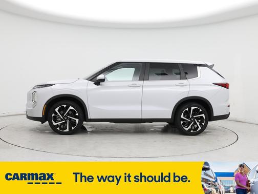 2022 Mitsubishi Outlander ES