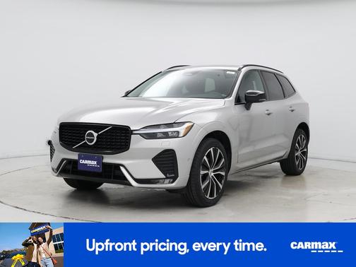 Gray 2023 Volvo XC60 B5 Plus Dark Theme
