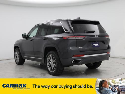 2022 Jeep Grand Cherokee Summit