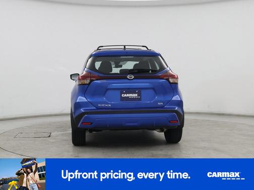 2021 Nissan Kicks SR