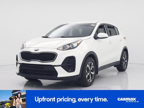 White 2021 Kia Sportage LX