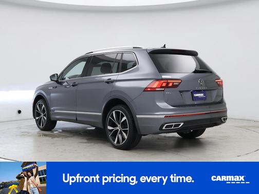 Gray 2022 Volkswagen Tiguan SEL R-Line