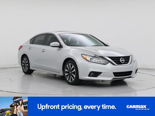 Silver 2017 Nissan Altima SV