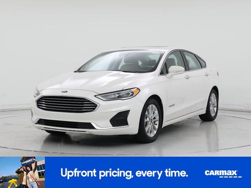 White 2019 Ford Fusion Hybrid SEL