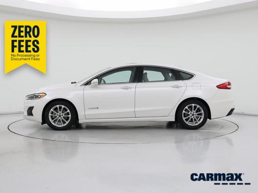 White 2019 Ford Fusion Hybrid SEL