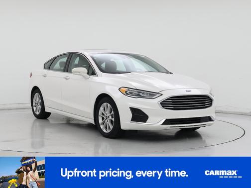 White 2019 Ford Fusion Hybrid SEL