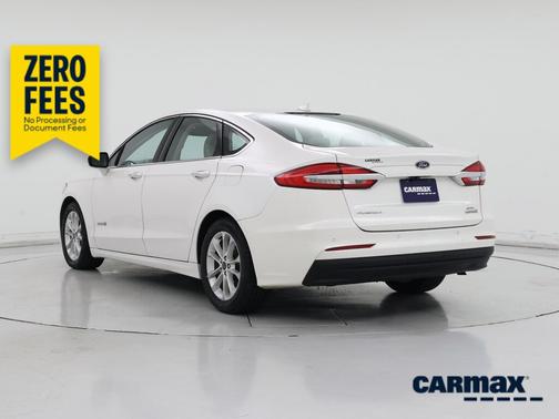 White 2019 Ford Fusion Hybrid SEL