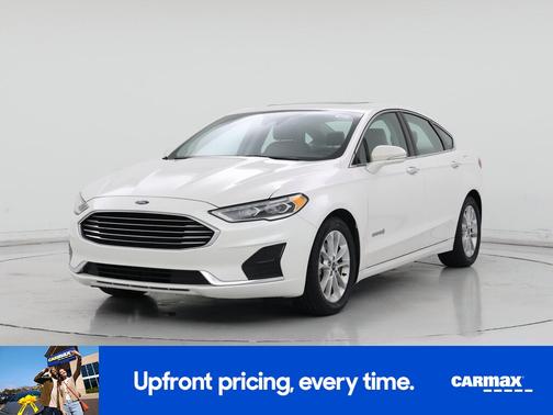 White 2019 Ford Fusion Hybrid SEL