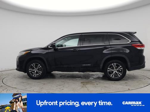 Black 2017 Toyota Highlander LE