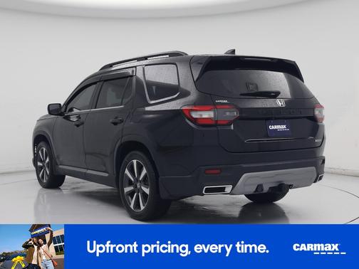 Black 2024 Honda Pilot Touring