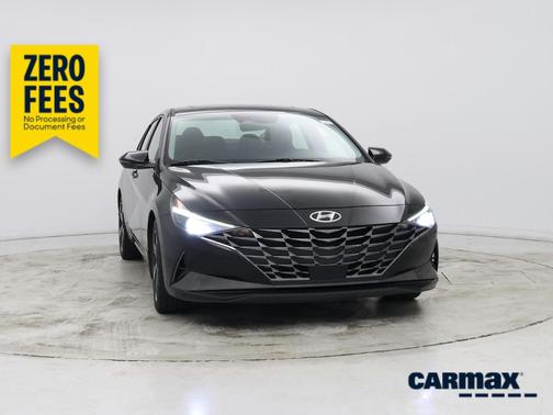 Black 2022 Hyundai ELANTRA SEL